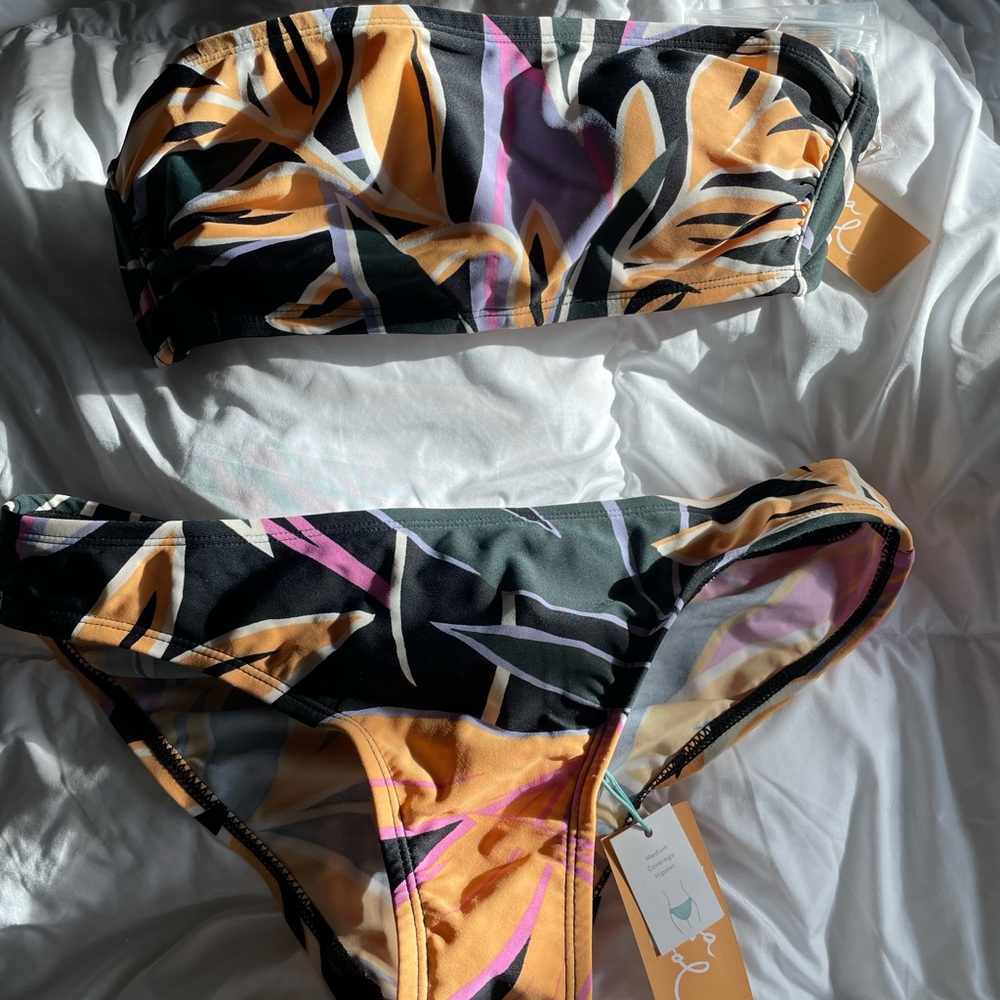 Never worn Kona Sol swim suit